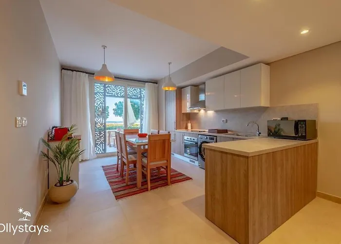 Ollystays Seaview Mangroovy 2br, & Pool Free Access Apartman Gurdaka